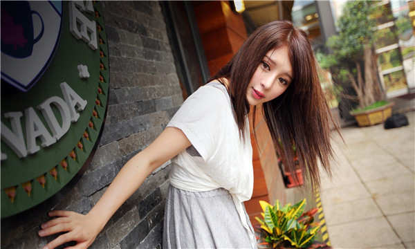景谷想找一个女性生孩子给报酬-｛找个女人生孩子多少钱｝